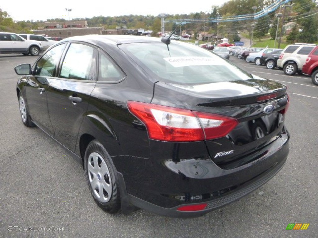 2012 Focus S Sedan - Black / Charcoal Black photo #4