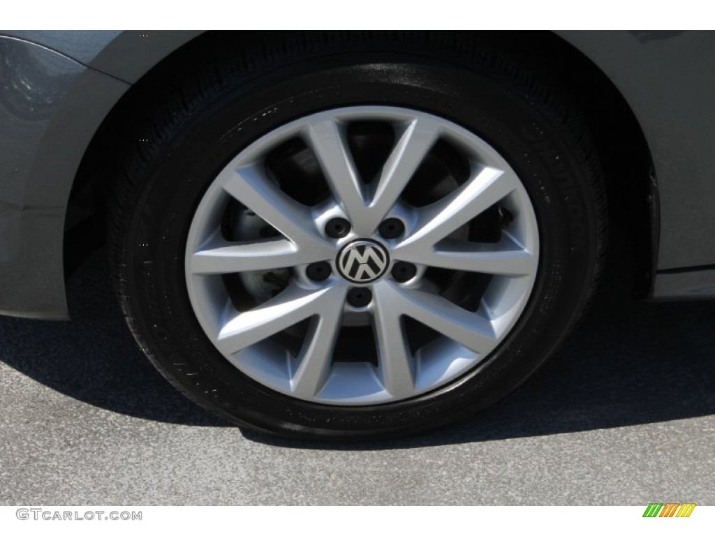 2011 Jetta SE Sedan - Platinum Gray Metallic / Titan Black photo #4