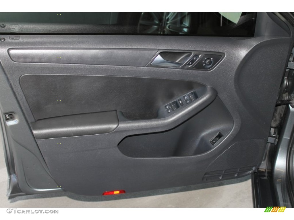 2011 Jetta SE Sedan - Platinum Gray Metallic / Titan Black photo #13