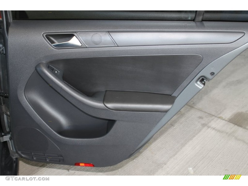 2011 Jetta SE Sedan - Platinum Gray Metallic / Titan Black photo #27