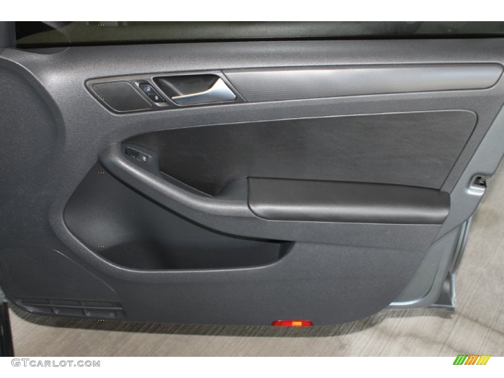 2011 Jetta SE Sedan - Platinum Gray Metallic / Titan Black photo #29