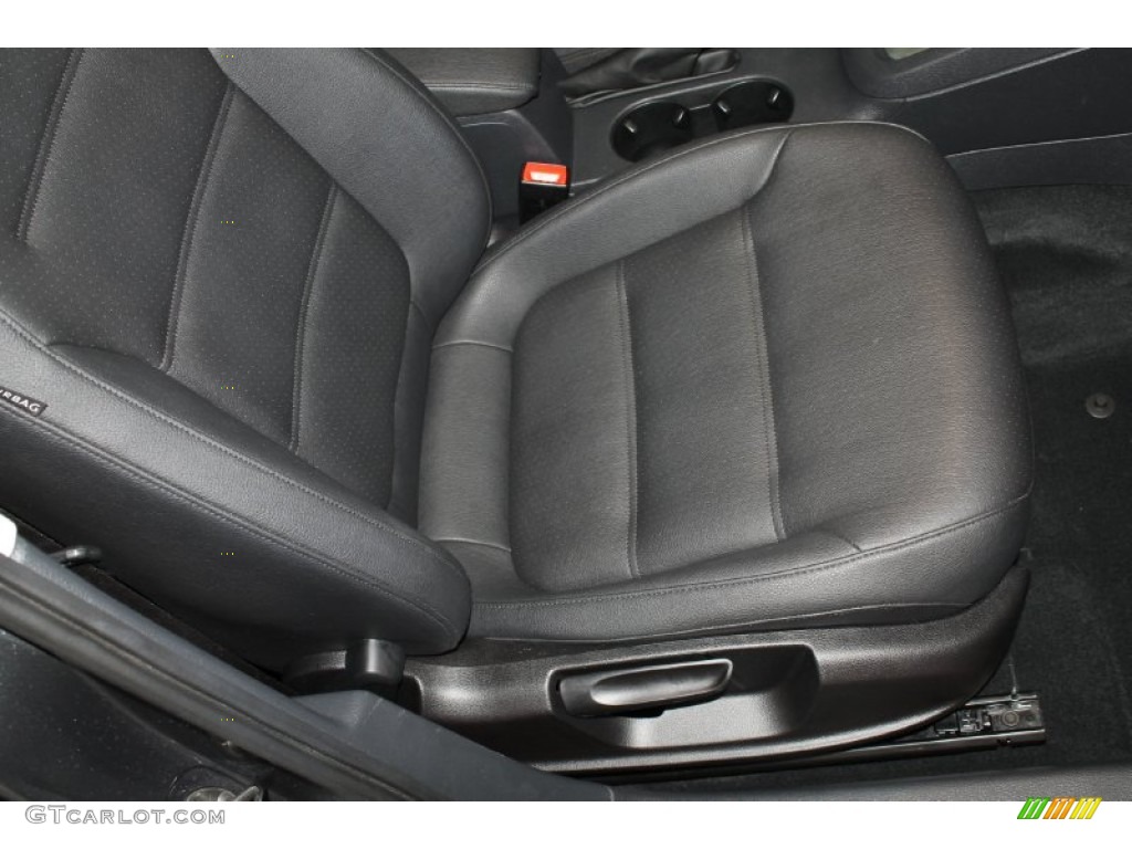 2011 Jetta SE Sedan - Platinum Gray Metallic / Titan Black photo #30