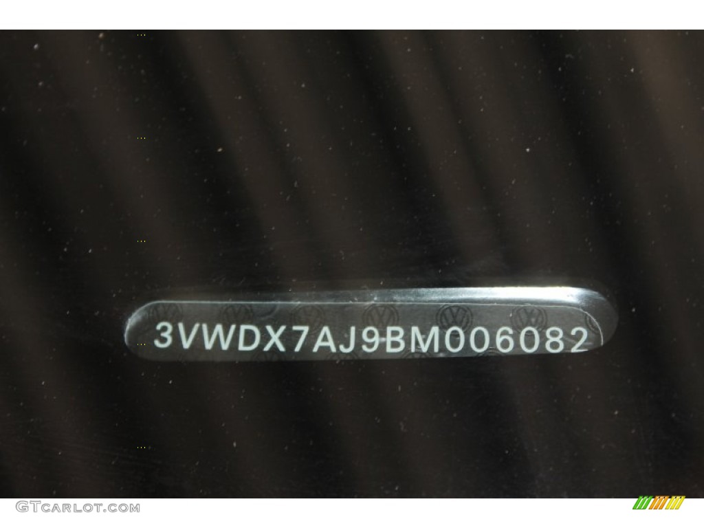 2011 Jetta SE Sedan - Platinum Gray Metallic / Titan Black photo #35