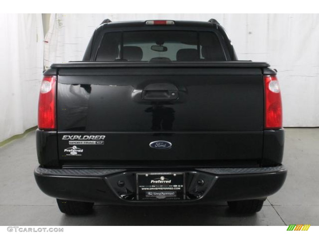 2004 Explorer Sport Trac XLT 4x4 - Black Clearcoat / Medium Dark Flint/Dark Flint photo #8