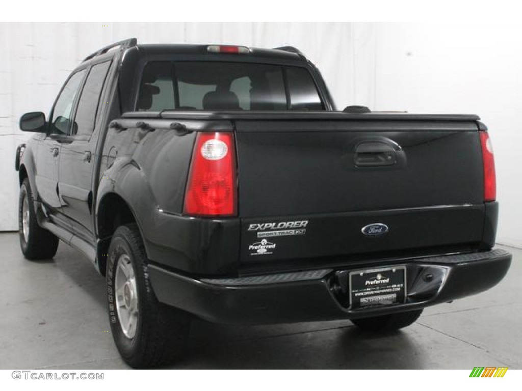 2004 Explorer Sport Trac XLT 4x4 - Black Clearcoat / Medium Dark Flint/Dark Flint photo #9