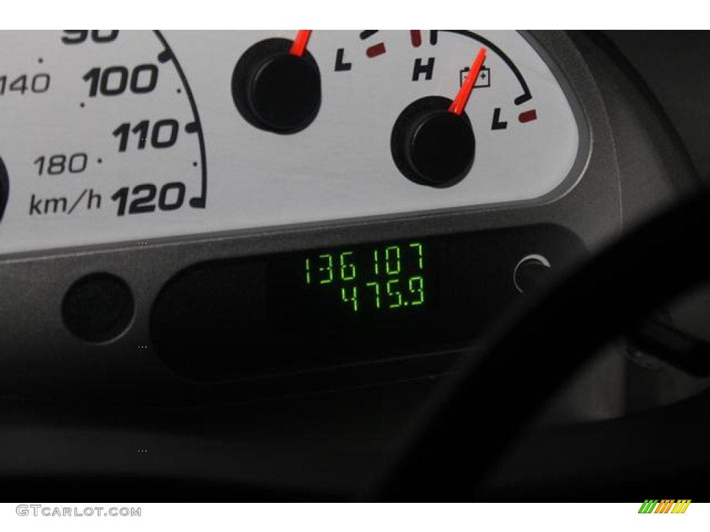 2004 Explorer Sport Trac XLT 4x4 - Black Clearcoat / Medium Dark Flint/Dark Flint photo #17