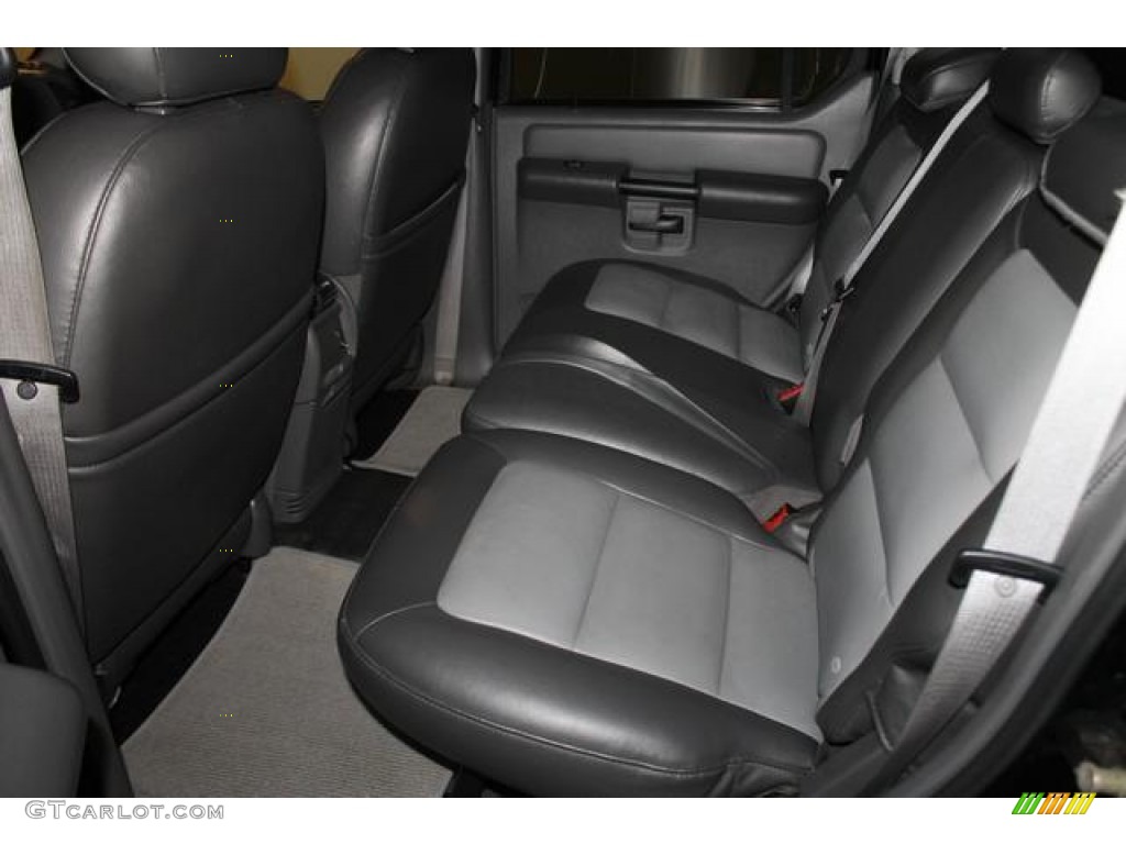 2004 Explorer Sport Trac XLT 4x4 - Black Clearcoat / Medium Dark Flint/Dark Flint photo #23