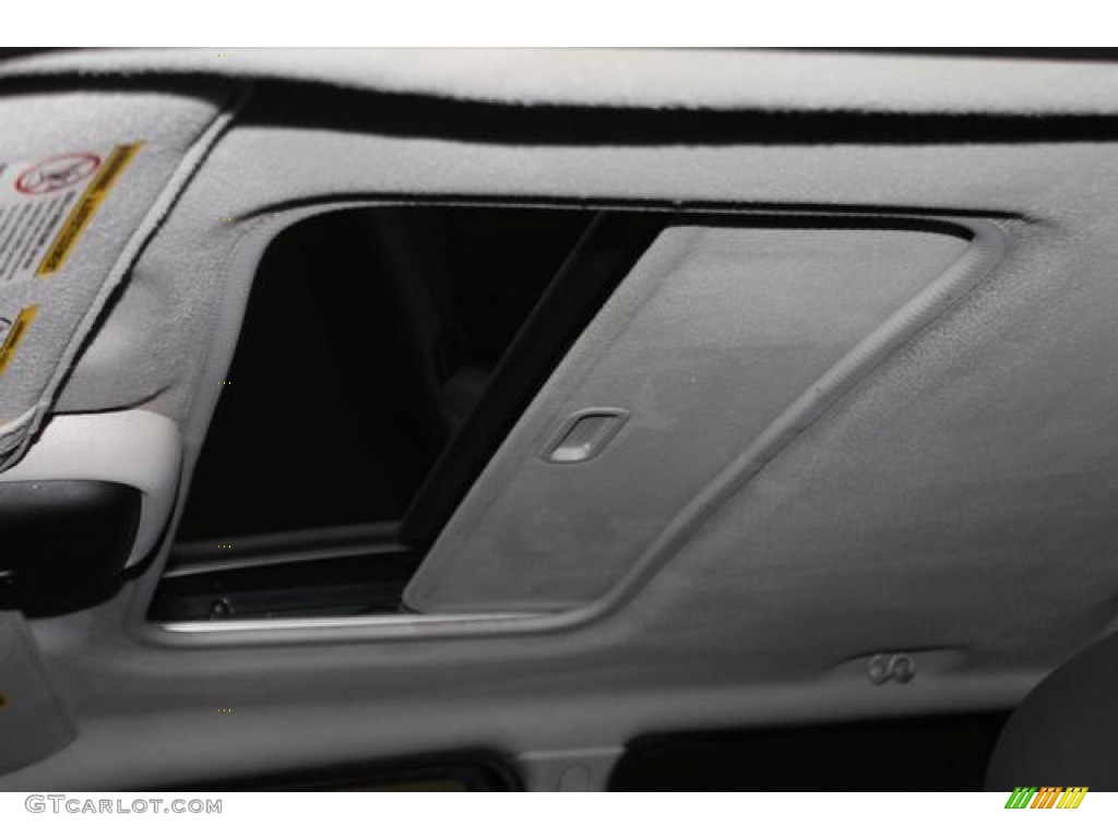 2004 Explorer Sport Trac XLT 4x4 - Black Clearcoat / Medium Dark Flint/Dark Flint photo #45