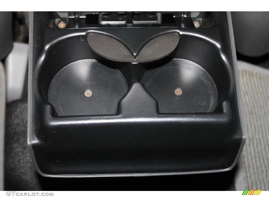 2004 Explorer Sport Trac XLT 4x4 - Black Clearcoat / Medium Dark Flint/Dark Flint photo #46