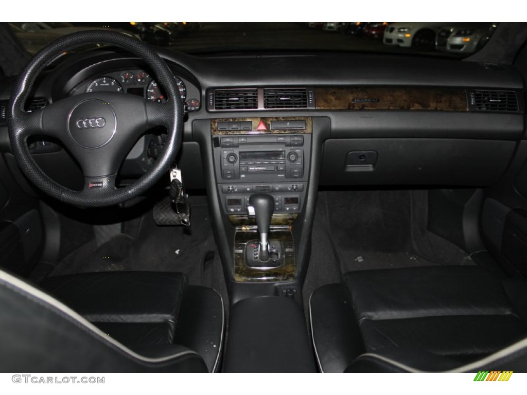 2003 Audi RS6 4.2T quattro Ebony Black Dashboard Photo #87270393