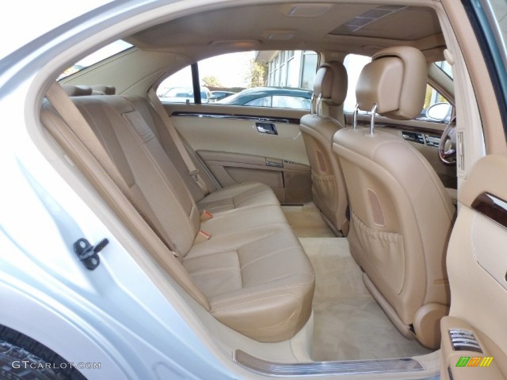 2007 Mercedes-Benz S 550 4Matic Sedan Rear Seat Photo #87271368