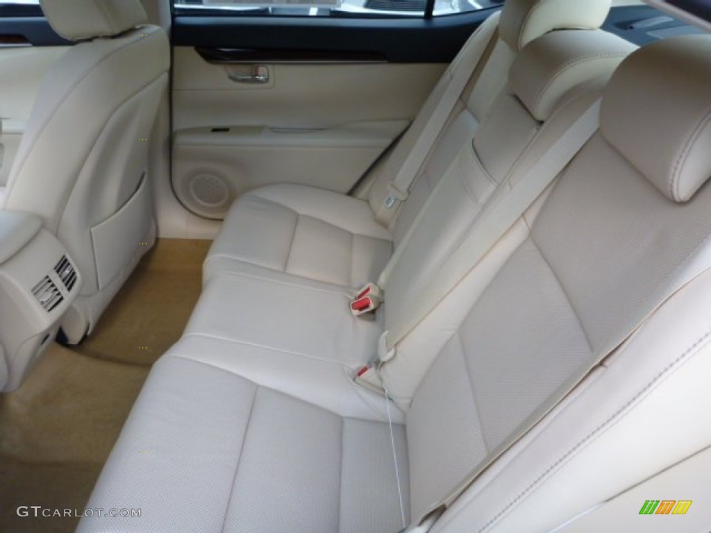 2014 Lexus ES 350 Rear Seat Photo #87272370