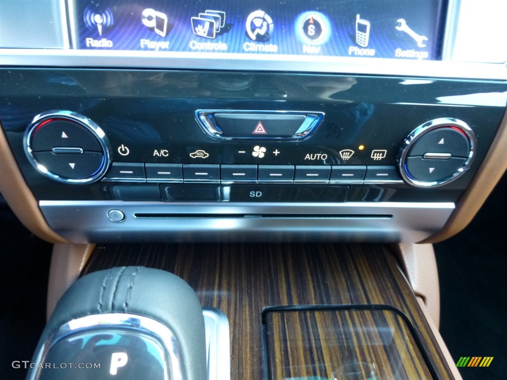 2014 Maserati Quattroporte S Q4 AWD Controls Photo #87272466