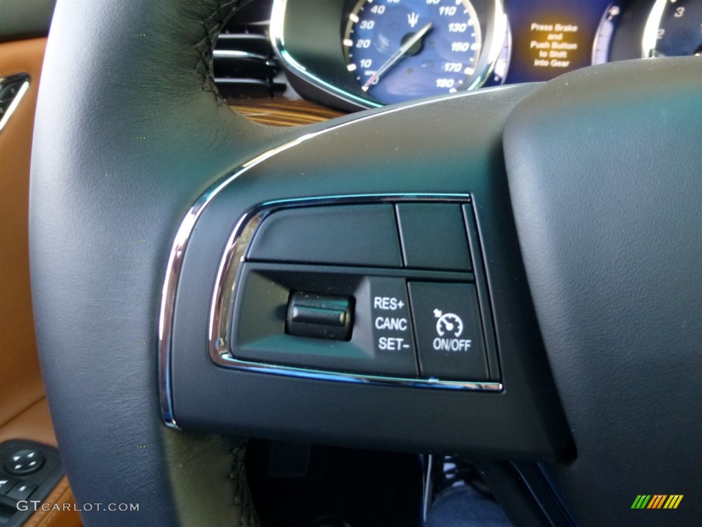 2014 Maserati Quattroporte S Q4 AWD Controls Photo #87272496