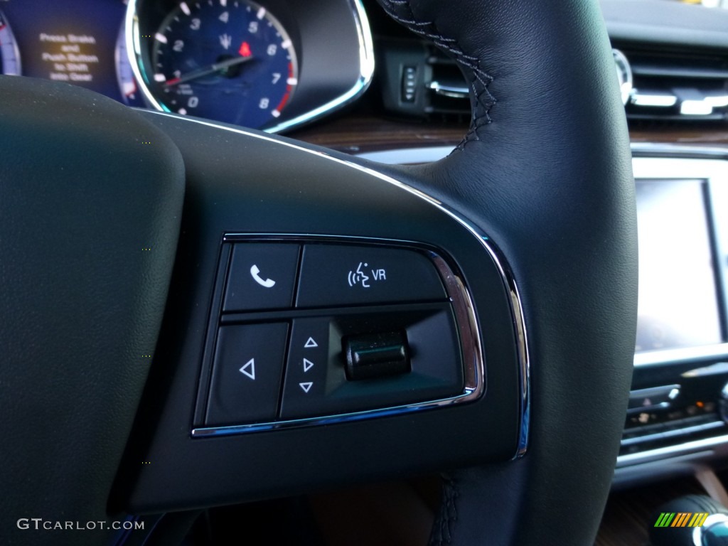 2014 Maserati Quattroporte S Q4 AWD Controls Photo #87272514