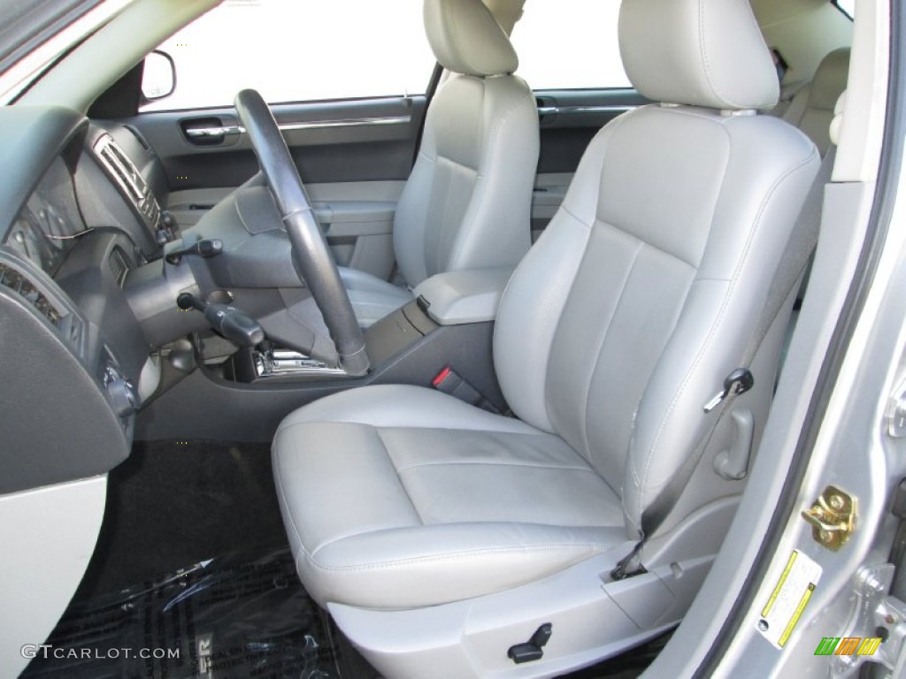 2006 Chrysler 300 Touring Front Seat Photo #87278835