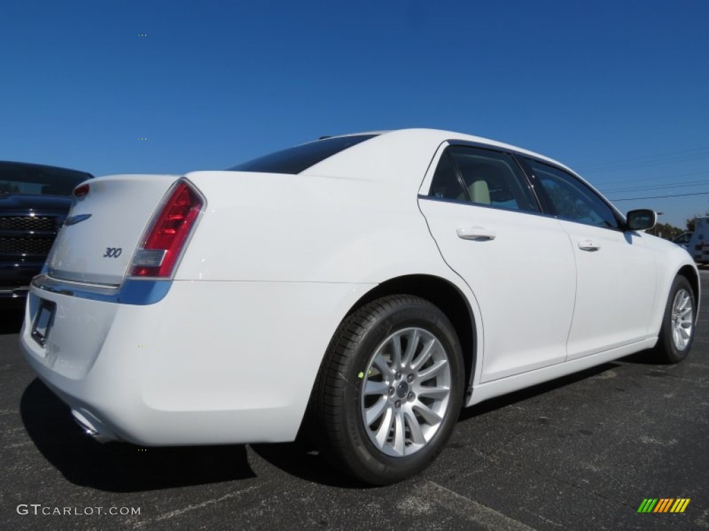 Bright White 2014 Chrysler 300 Standard 300 Model Exterior Photo #87280350