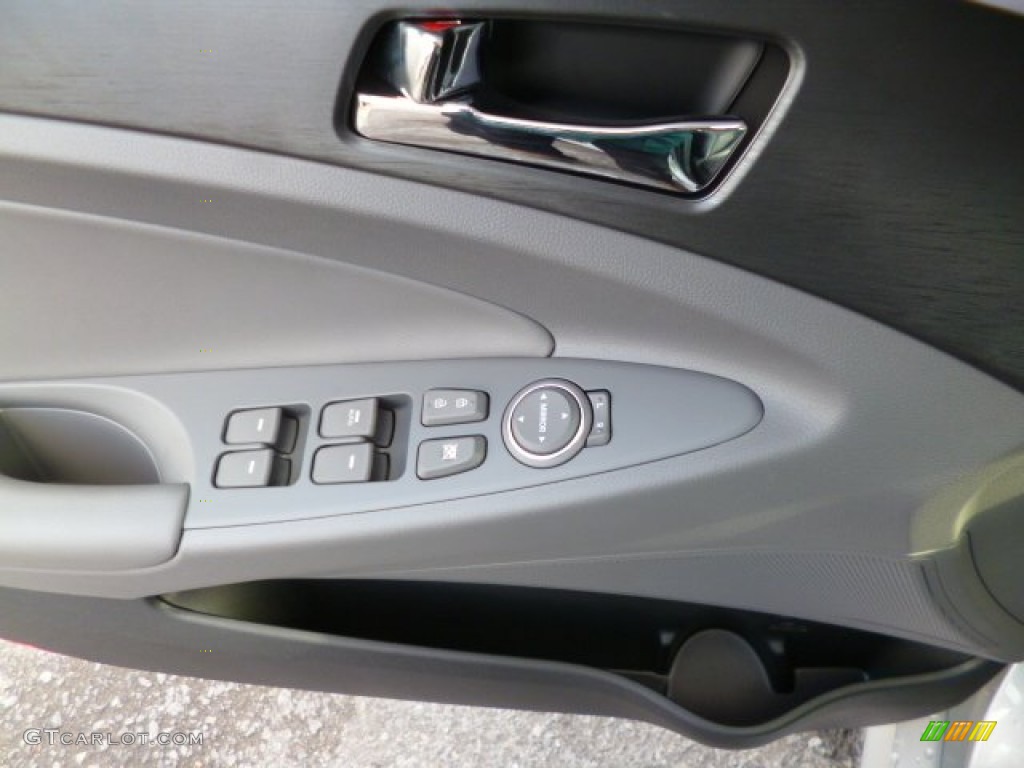 2014 Hyundai Sonata GLS Controls Photo #87282435