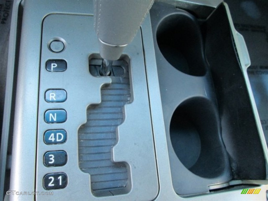 2004 Titan SE King Cab - Copper / Sand/Steel photo #15