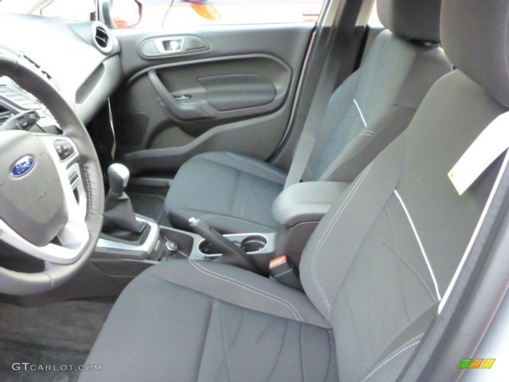 2014 Fiesta SE Sedan - Ingot Silver / Charcoal Black photo #7
