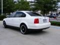 Candy White - Passat GLS Sedan Photo No. 5