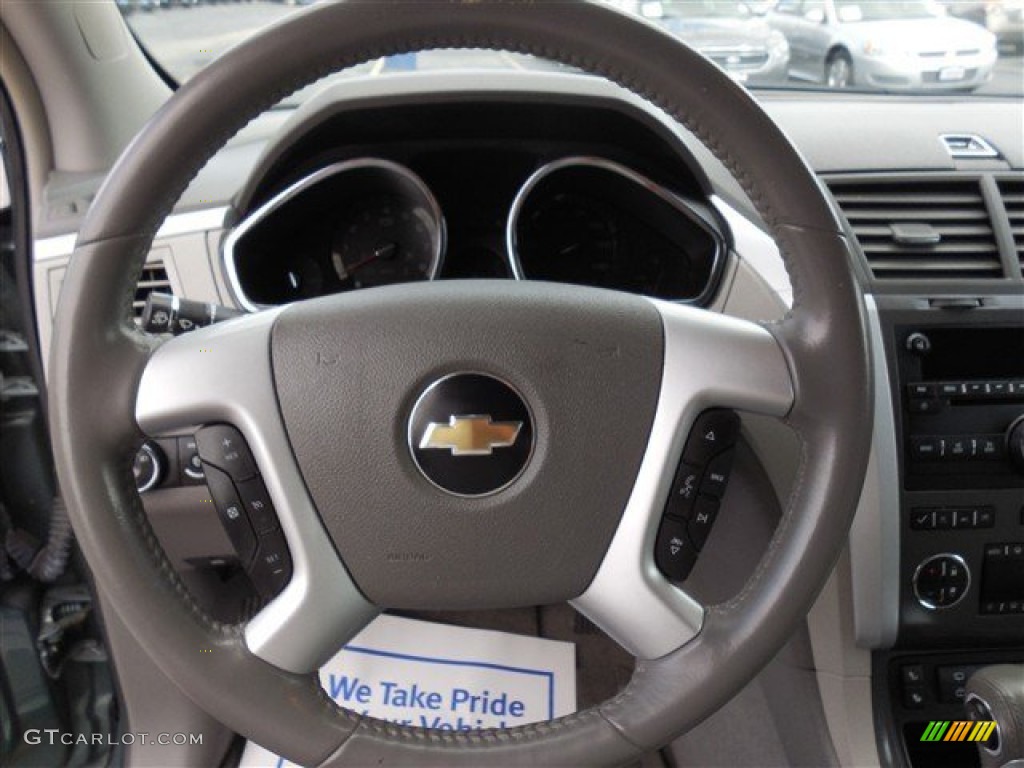 2009 Traverse LT - Silver Moss Metallic / Cashmere/Dark Gray photo #24