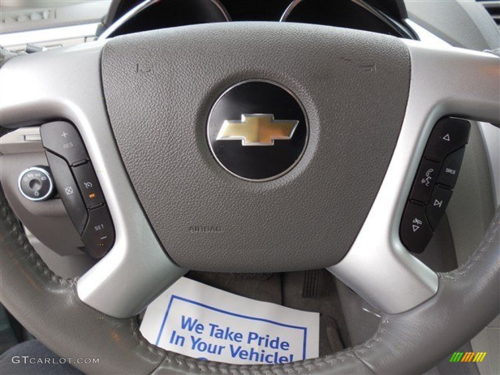 2009 Traverse LT - Silver Moss Metallic / Cashmere/Dark Gray photo #28