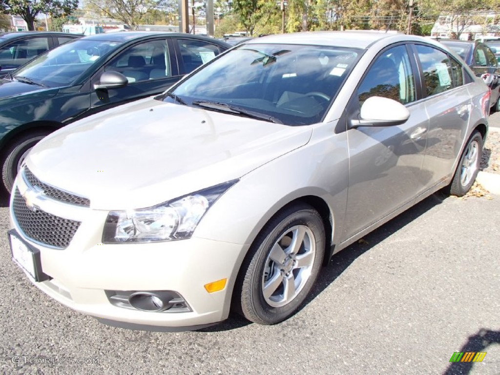 2014 Cruze LT - Champagne Silver Metallic / Jet Black photo #1