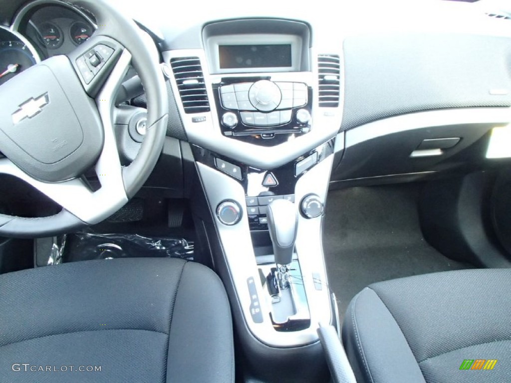 2014 Cruze LT - Rainforest Green Metallic / Jet Black photo #6