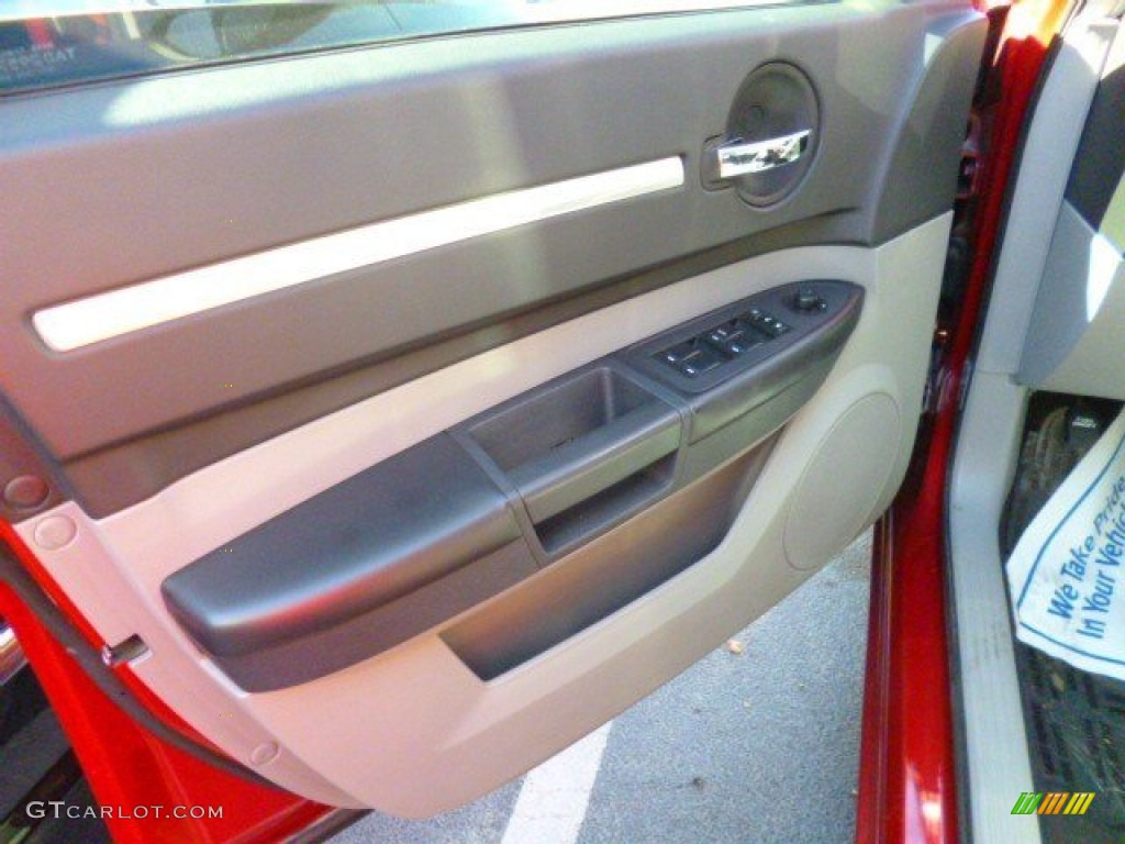 2009 Charger SE - Inferno Red Crystal Pearl / Dark Slate Gray photo #8