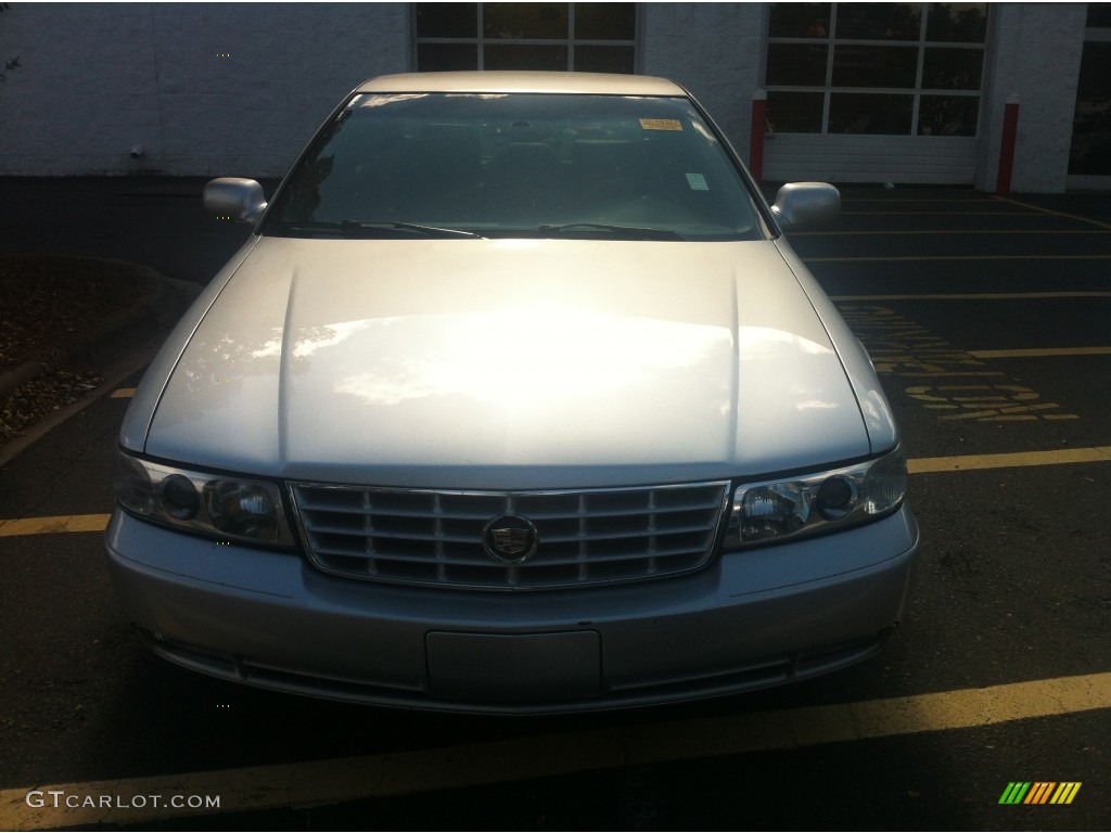 2003 Seville SLS - Sterling Silver / Dark Gray photo #2