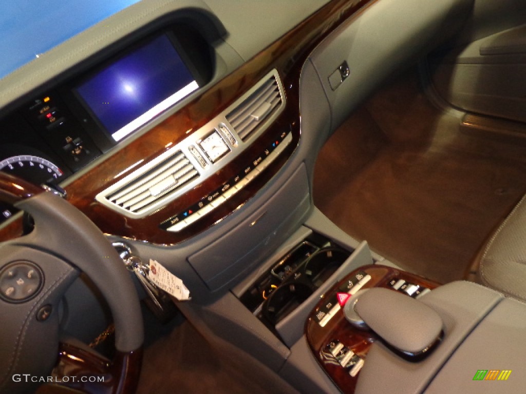 2007 S 550 Sedan - Pewter Metallic / Grey/Dark Grey photo #29