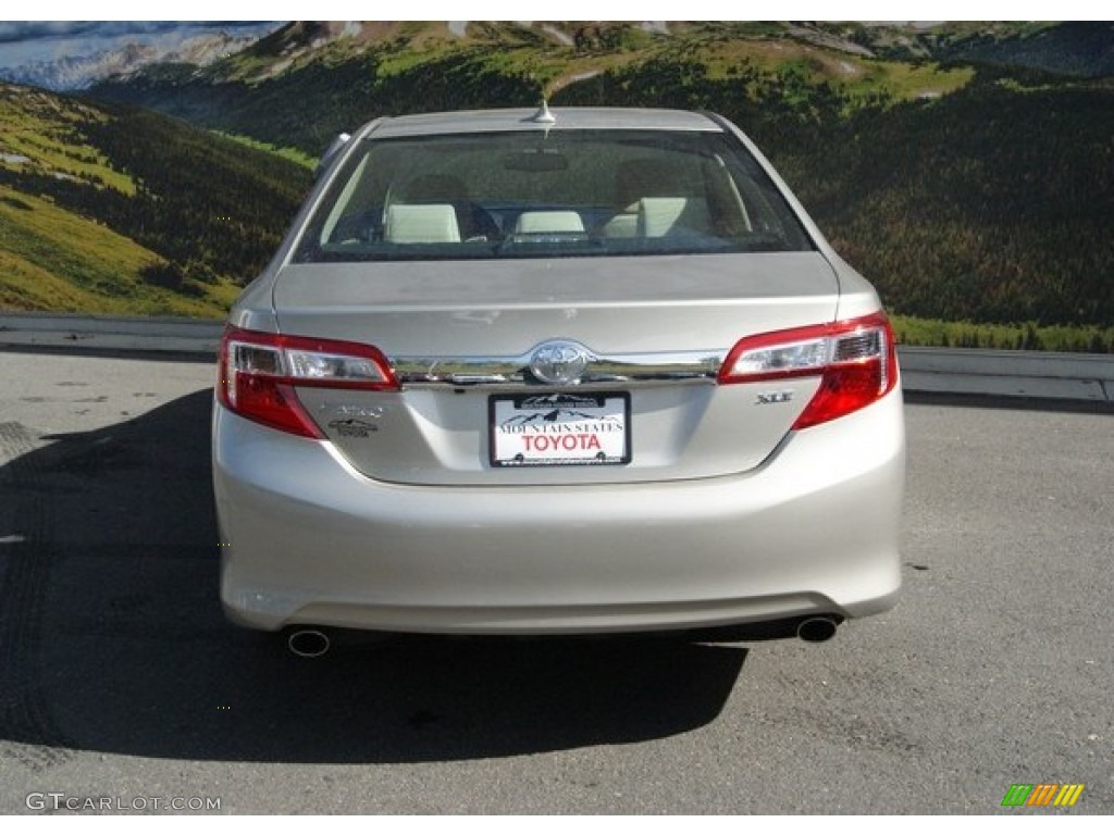 2014 Camry XLE V6 - Creme Brulee Metallic / Ivory photo #4
