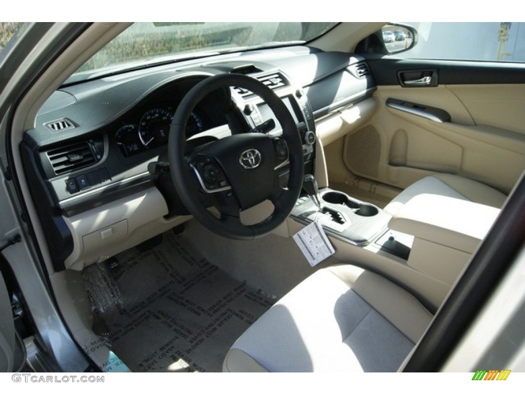 2014 Camry Hybrid XLE - Champagne Mica / Ivory photo #5