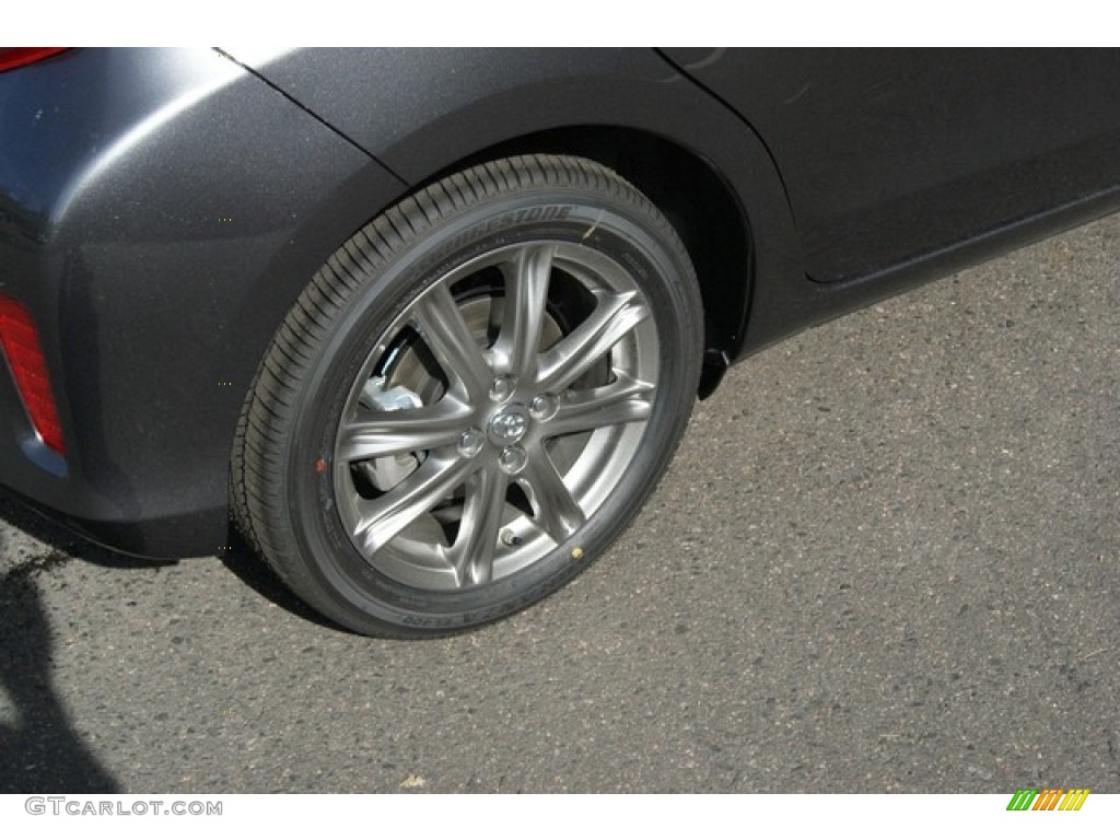 2014 Toyota Yaris SE 5 Door Wheel Photo #87296118