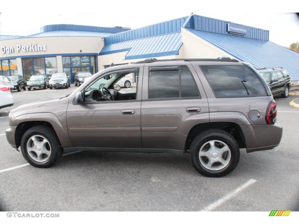 2008 TrailBlazer LT 4x4 - Desert Brown Metallic / Light Gray photo #11