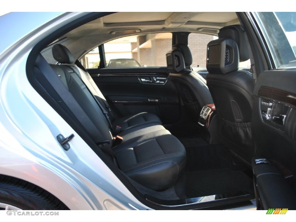 2010 Mercedes-Benz S 600 Sedan Rear Seat Photos