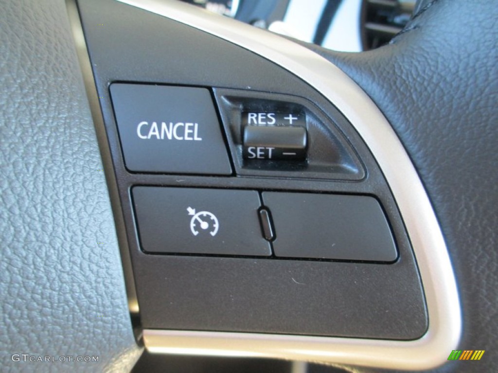 2014 Mitsubishi Outlander GT S-AWC Controls Photo #87299571