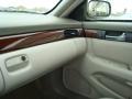 2001 Cashmere Cadillac Seville SLS  photo #17