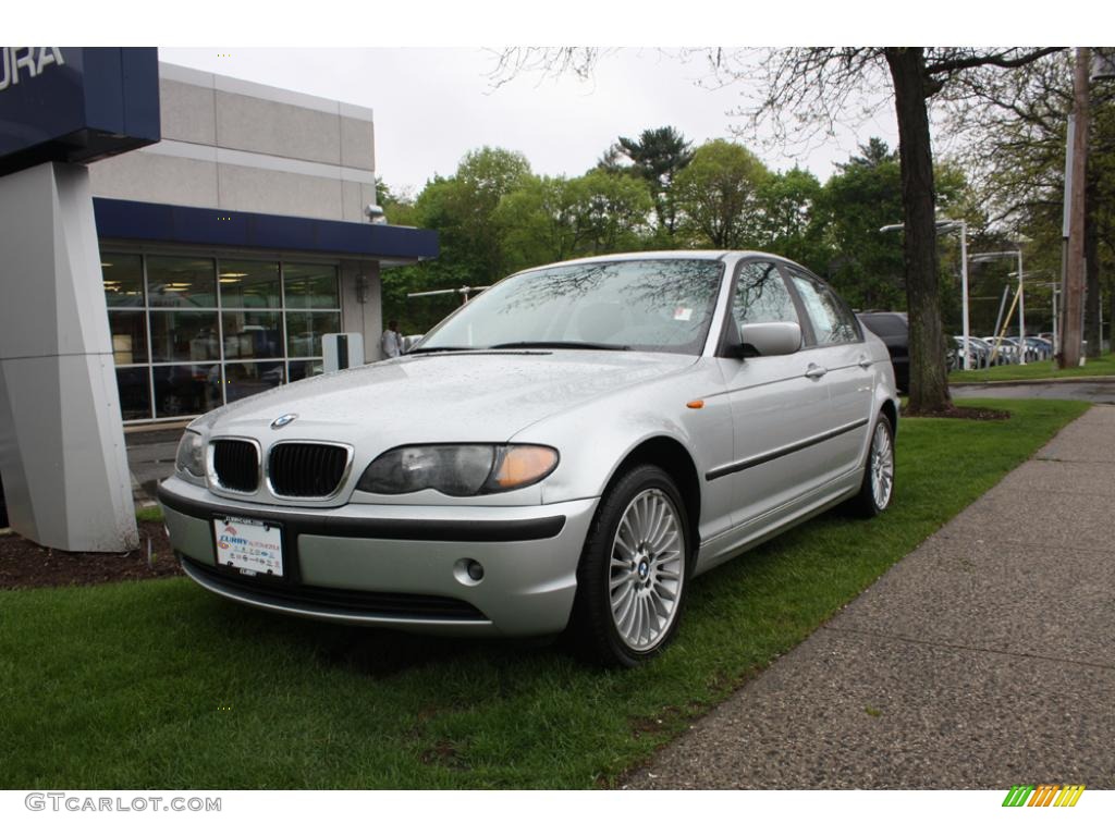 2003 3 Series 325xi Sedan - Titanium Silver Metallic / Black photo #3