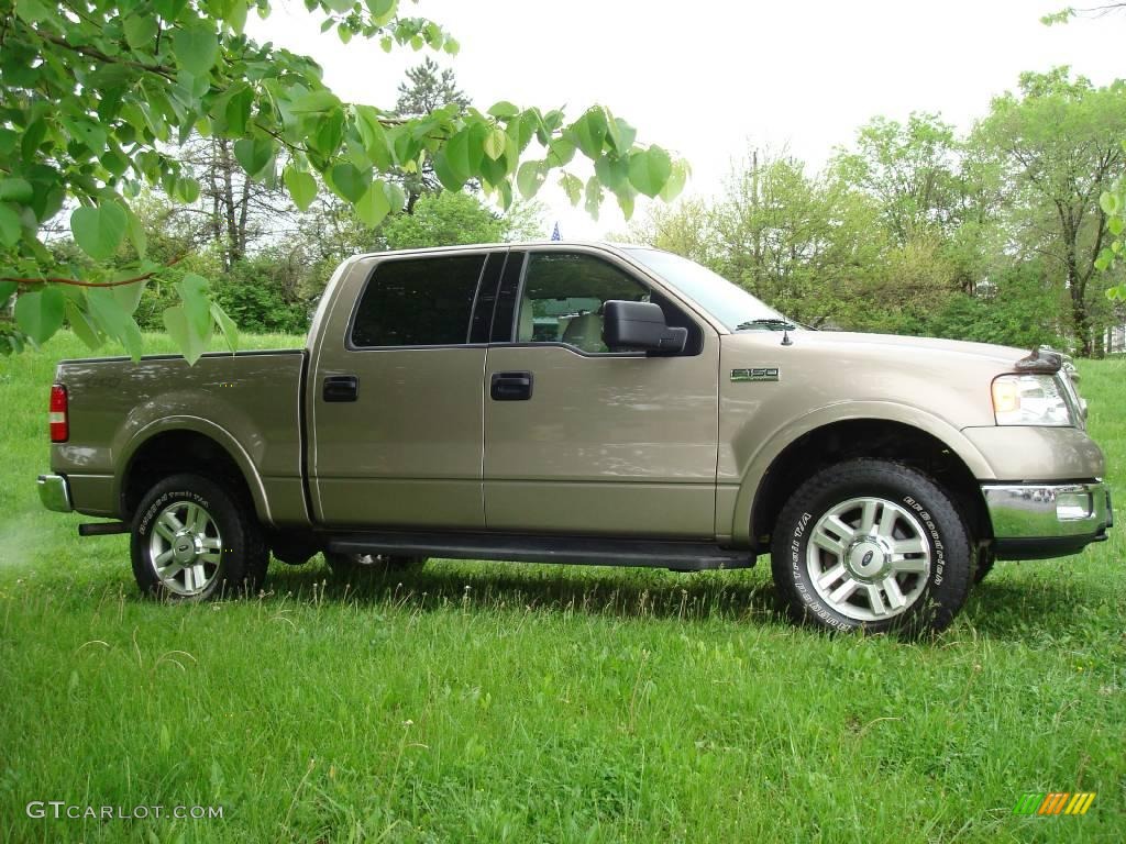 2004 F150 Lariat SuperCrew 4x4 - Arizona Beige Metallic / Tan photo #5