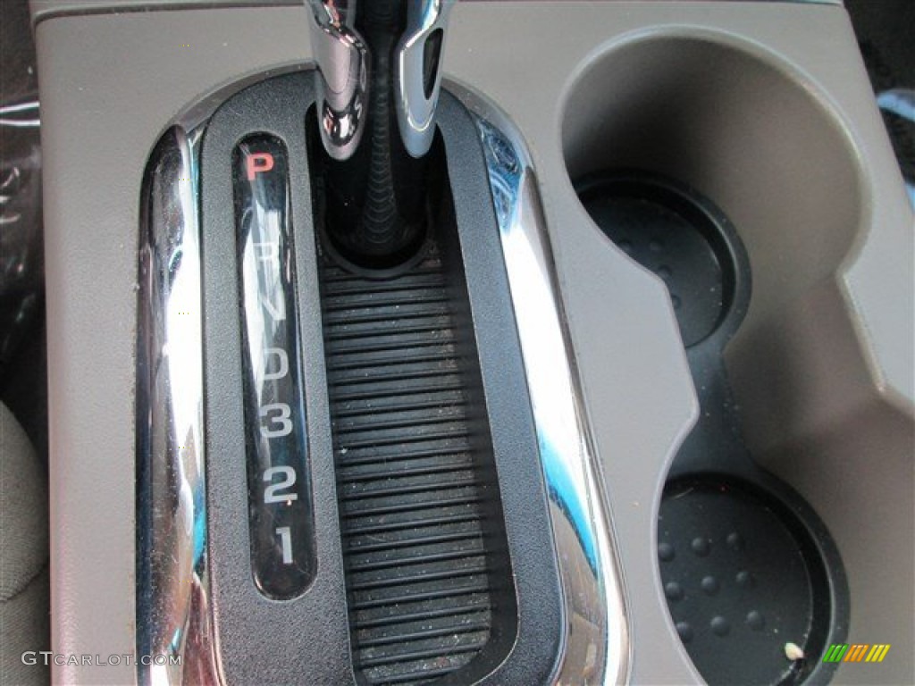 2007 Explorer XLT - Carbon Metallic / Stone photo #16