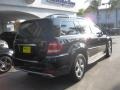 Black - GL 450 4Matic Photo No. 2