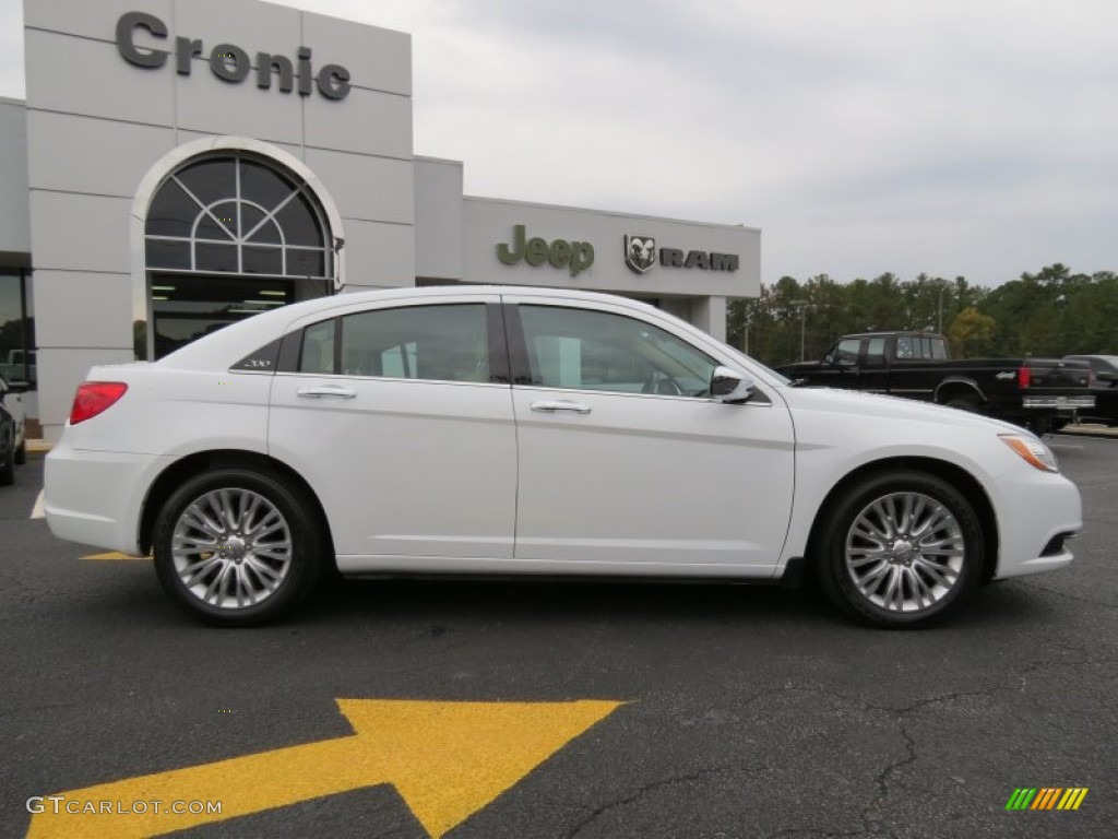 2013 200 Limited Sedan - Bright White / Black/Light Frost Beige photo #8