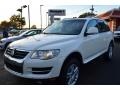 Campanella White - Touareg 2 VR6 Photo No. 3