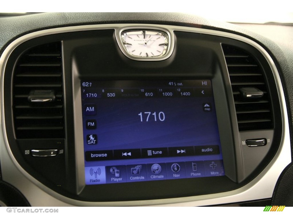 2011 300 Limited - Tungsten Metallic / Black photo #16