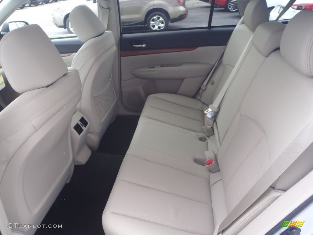 2014 Subaru Outback 3.6R Limited Rear Seat Photo #87312292