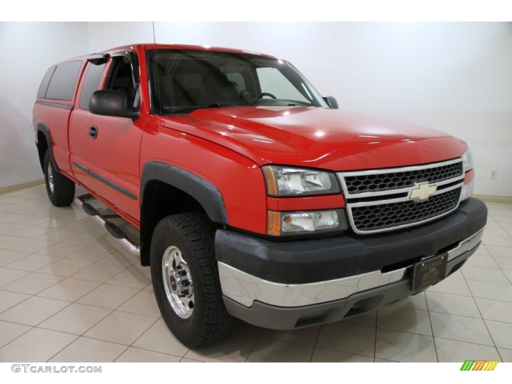 2005 Silverado 2500HD LS Extended Cab 4x4 - Victory Red / Dark Charcoal photo #1