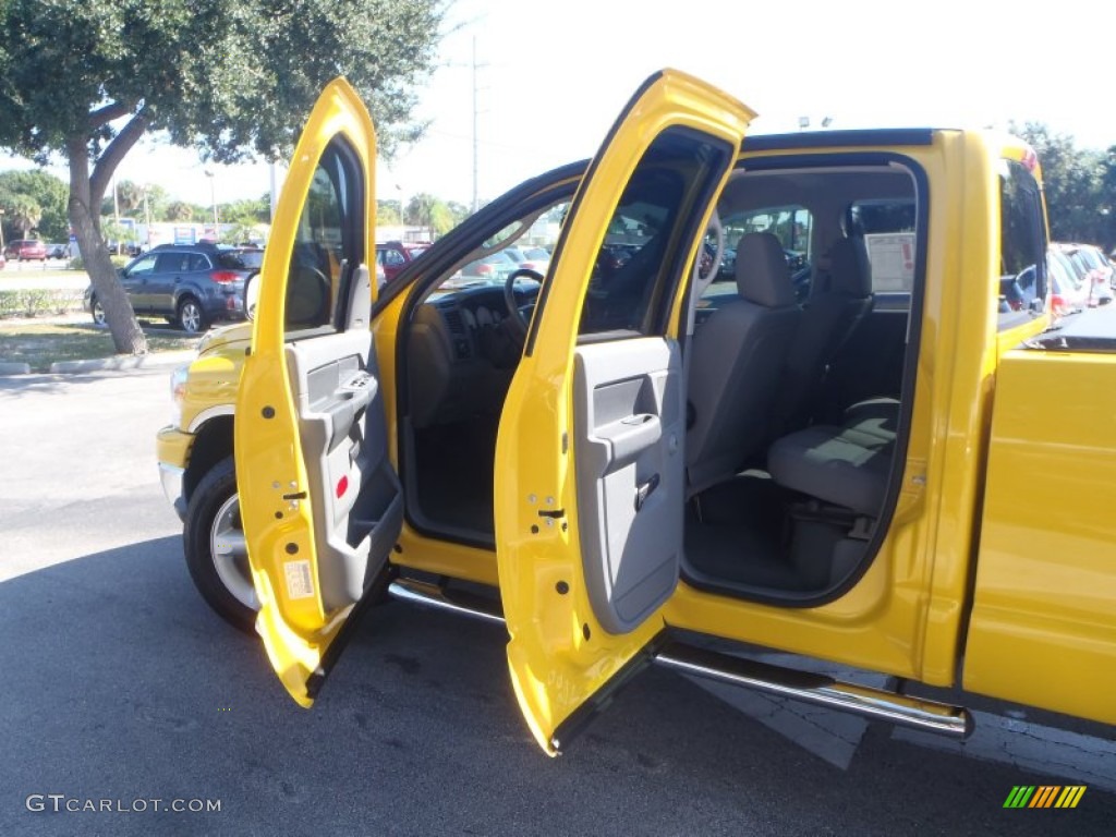 2008 Ram 1500 Big Horn Edition Quad Cab - Detonator Yellow / Medium Slate Gray photo #24