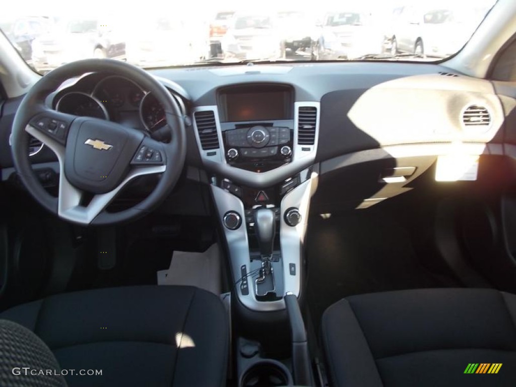 2014 Cruze Eco - Champagne Silver Metallic / Jet Black photo #7